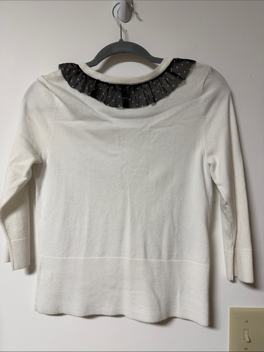 White House Black Market White Cardigan with Black Polka-Dot Ruffle - Picture 3 of 3